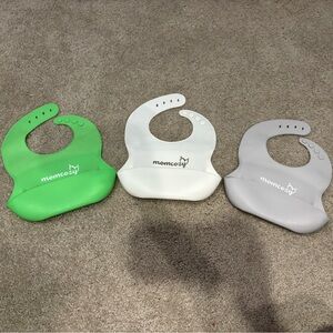 Momcozy Silicone Baby Bibs - Green, Gray and white